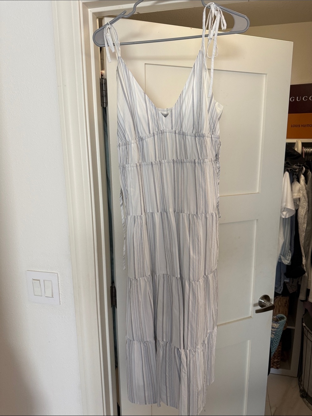 Rails White and Light Blue Striped Tie-Shoulder Maxi Dress M